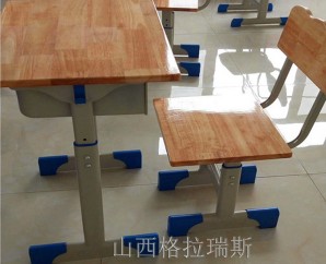 太原木纹色课桌椅